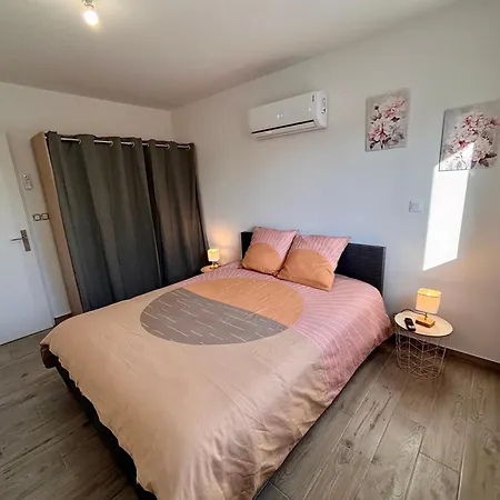 Maison 24 Couchages Clermont-Creans