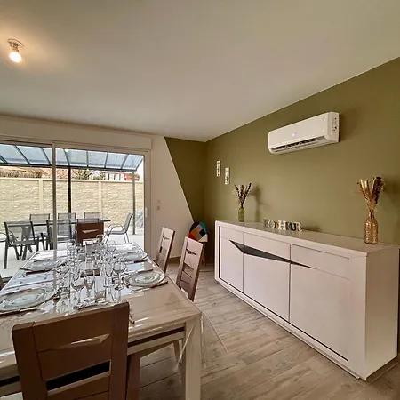 Maison 24 Couchages * Clermont-Creans