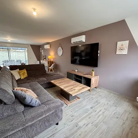 Maison 24 Couchages Ferienhaus