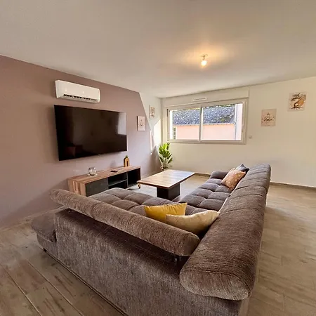 Maison 24 Couchages * Clermont-Creans