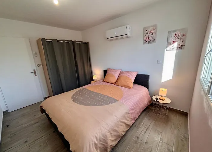 Maison 24 Couchages Clermont-Creans