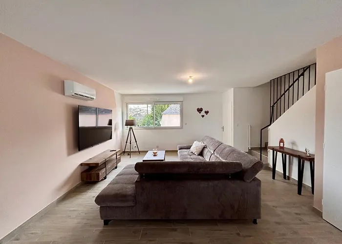 Maison 24 Couchages Ferienhaus