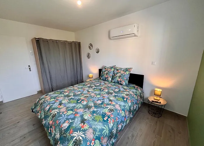 Maison 24 Couchages Clermont-Creans