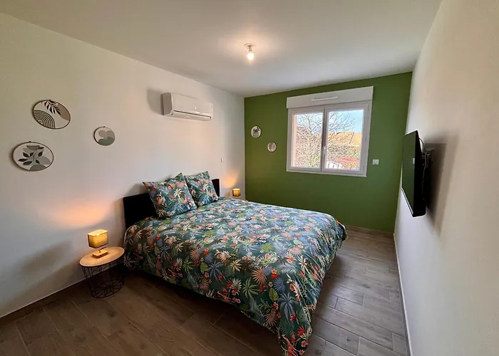 Maison 24 Couchages Ferienhaus *