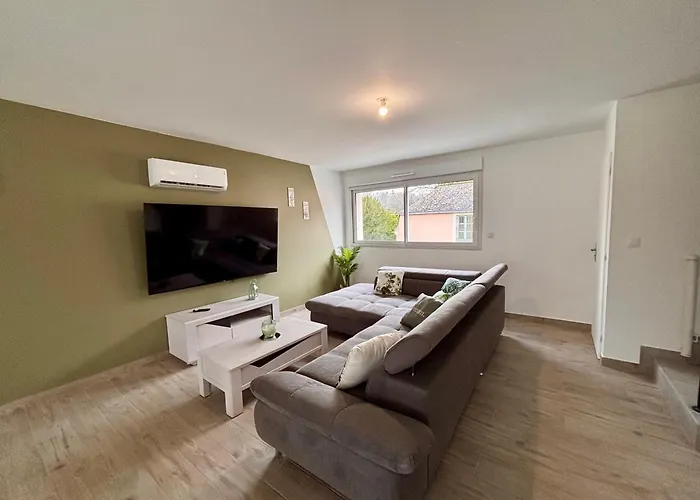 Ferienhaus Maison 24 Couchages Clermont-Creans