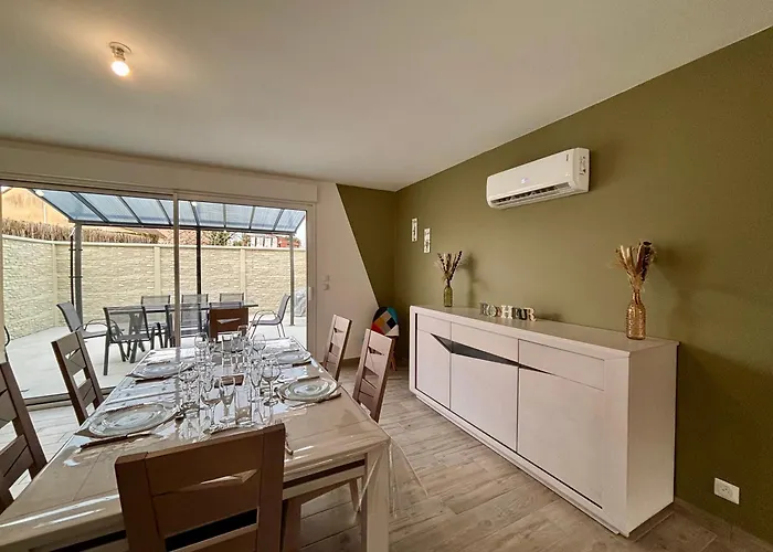 Maison 24 Couchages * Clermont-Creans