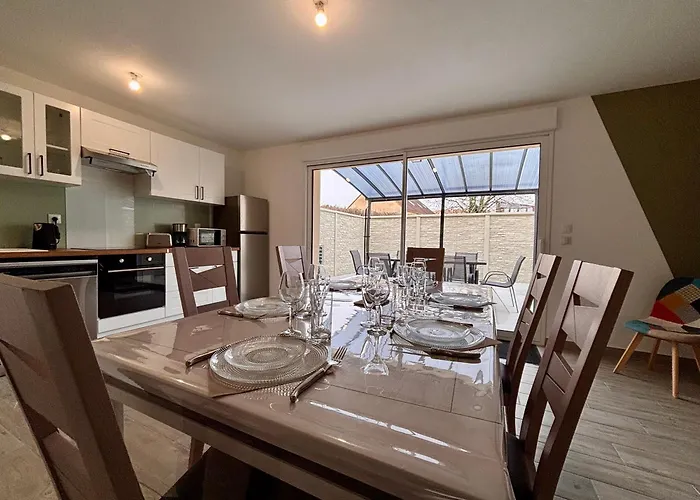 Ferienhaus Maison 24 Couchages Clermont-Creans